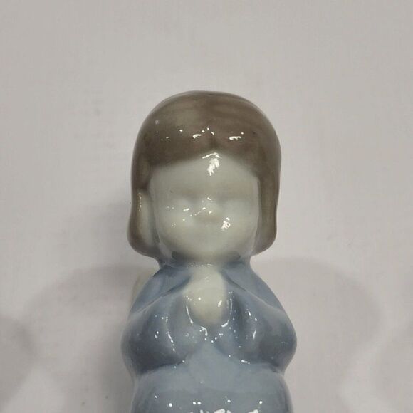 3 - Vintage Ceramic/Porcelain 2" Praying Angel Mini Figures - Picture 8 of 9